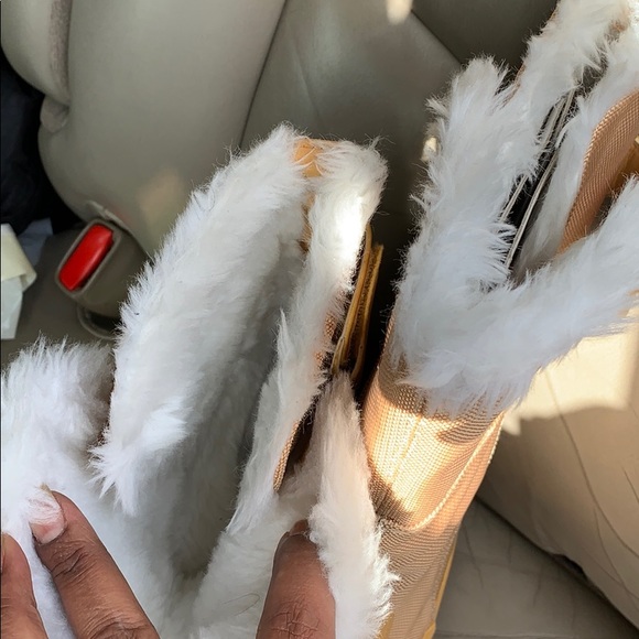 Traded - Picture 2 of 7